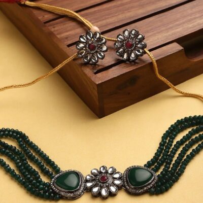 Green Stone With Silver Tone Ad Necklace Set