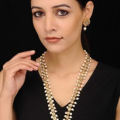 Kundan And Pearls Necklace