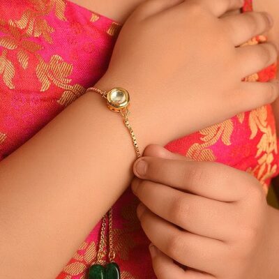 Gold Tone Adjustable Kundan Bracelet