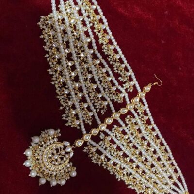 Kundan Maangtika