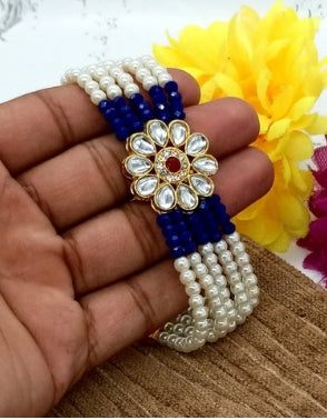 Multistrand Pearls Bracelet