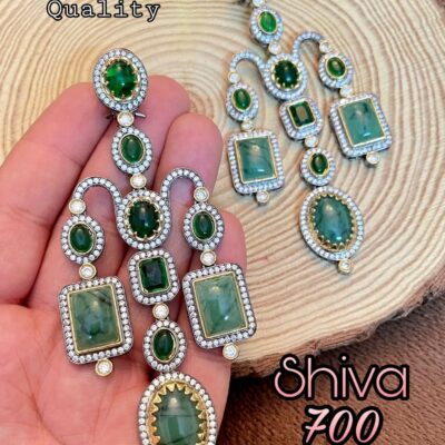 EXCLUSIVE DESIGNER STATEMENT EARRINGS