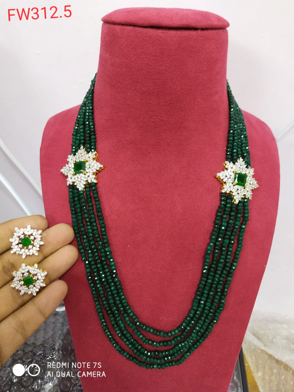 Long Ad Necklace With Green Onyx Stone