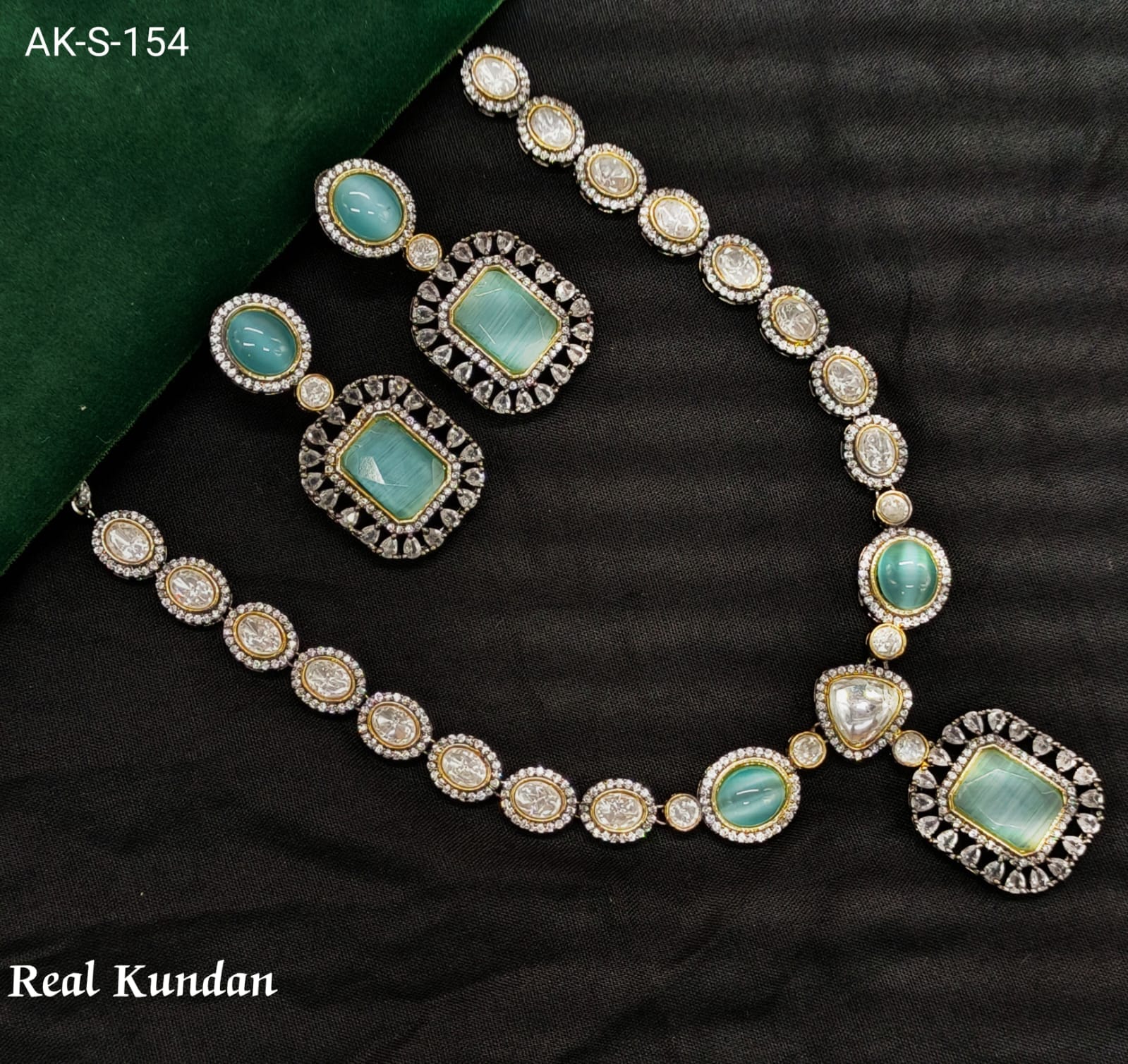 Gold Pastel Stone Choker Necklace Set