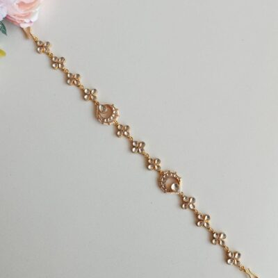 Gold Finish Kundan Mathapatti
