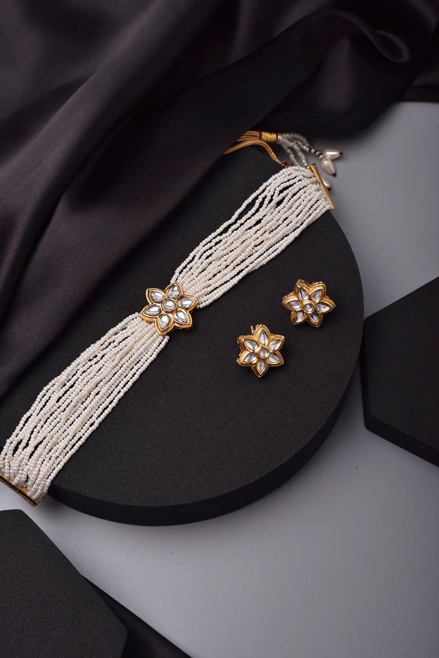 Kundan Star Necklace