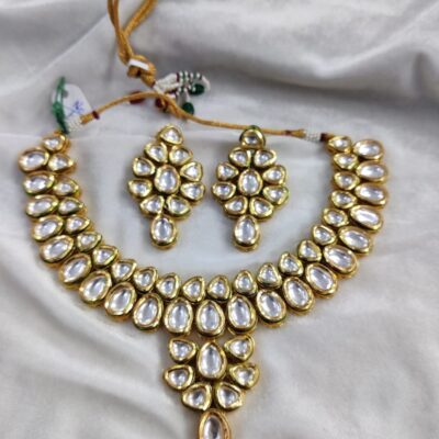 Kundan Necklace With Earrings