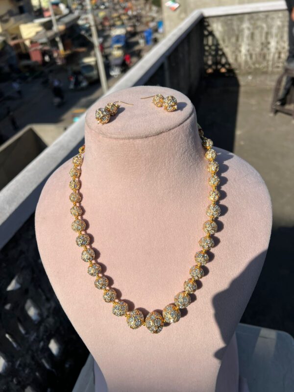 Gold Finish Kundan Polki & Natural Stone Necklace Set - Image 5