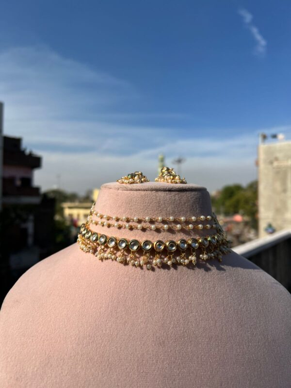 Gold Tone Kundan Bead Choker Necklace With Earrings - Image 4