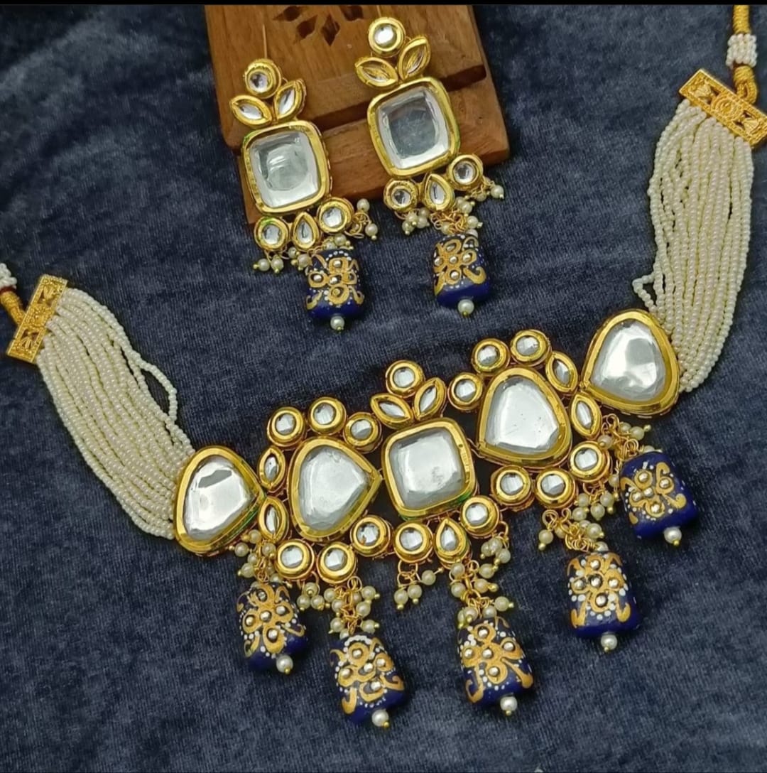 Gold Plated Pearl Necklace Set With Earrings - Image 5