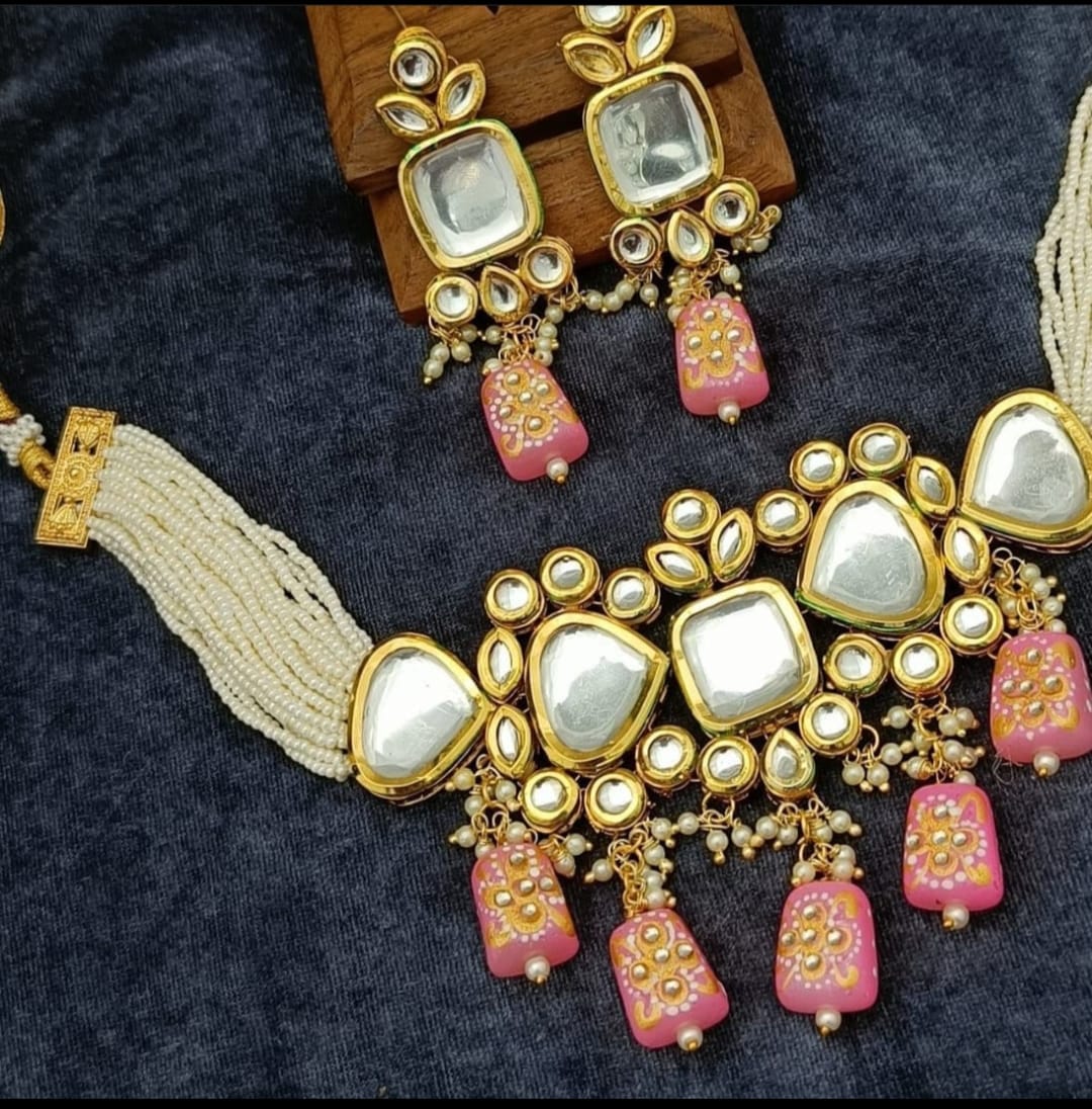Gold Plated Pearl Necklace Set With Earrings - Image 6