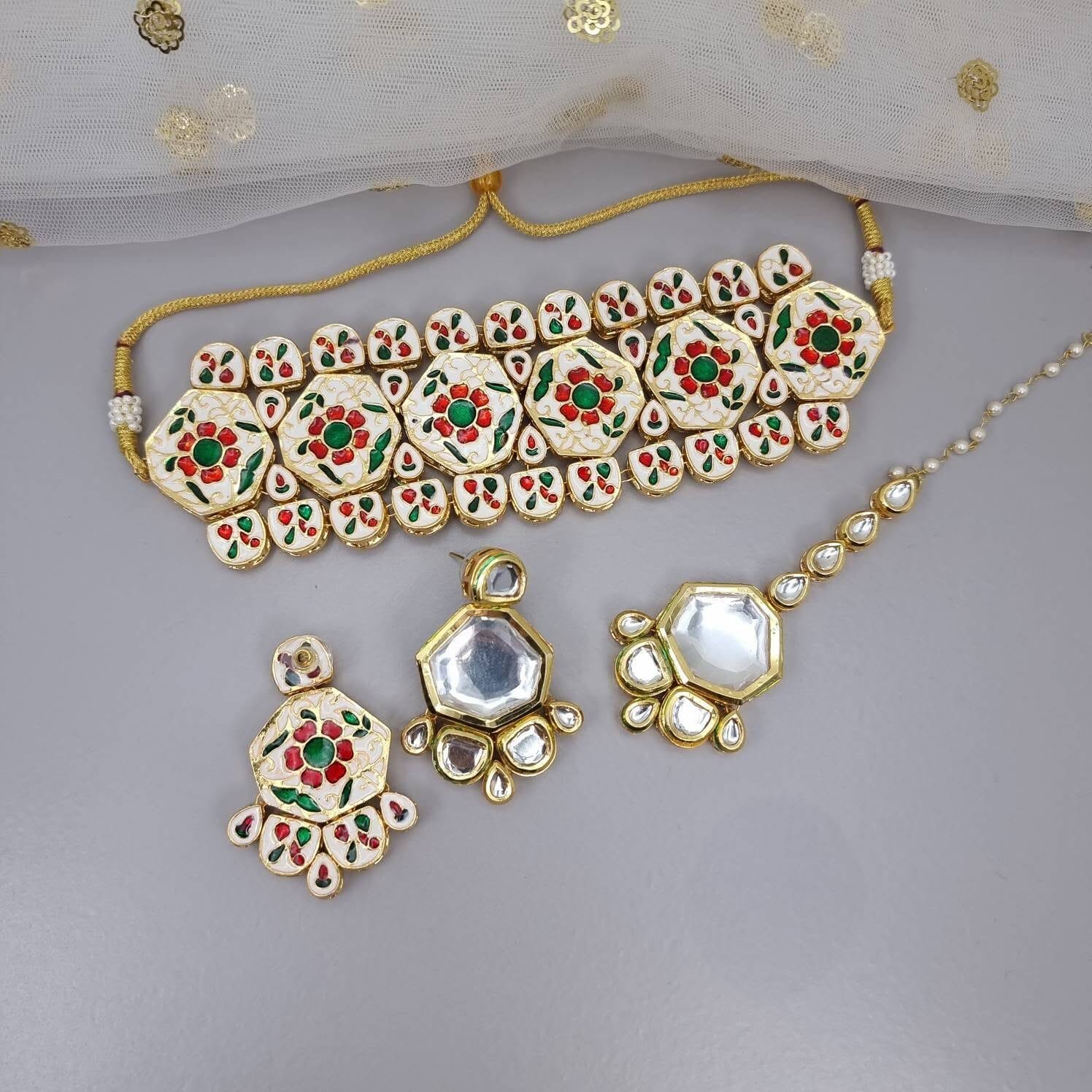 Gold Plated Kundan Choker set - Image 3