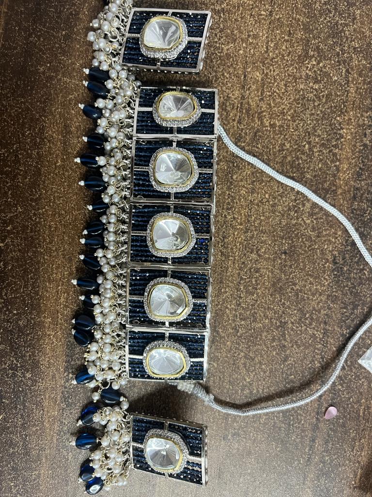 Polki Kundan choker Nacklace With Earrings - Image 3