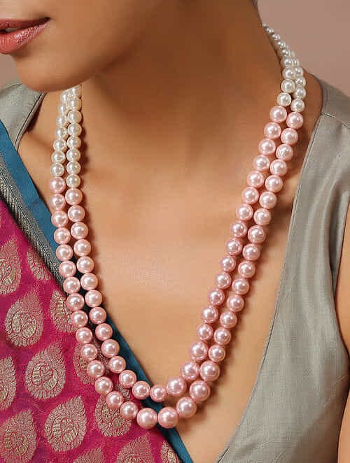 Pink and white pearls layered necklace - Image 2