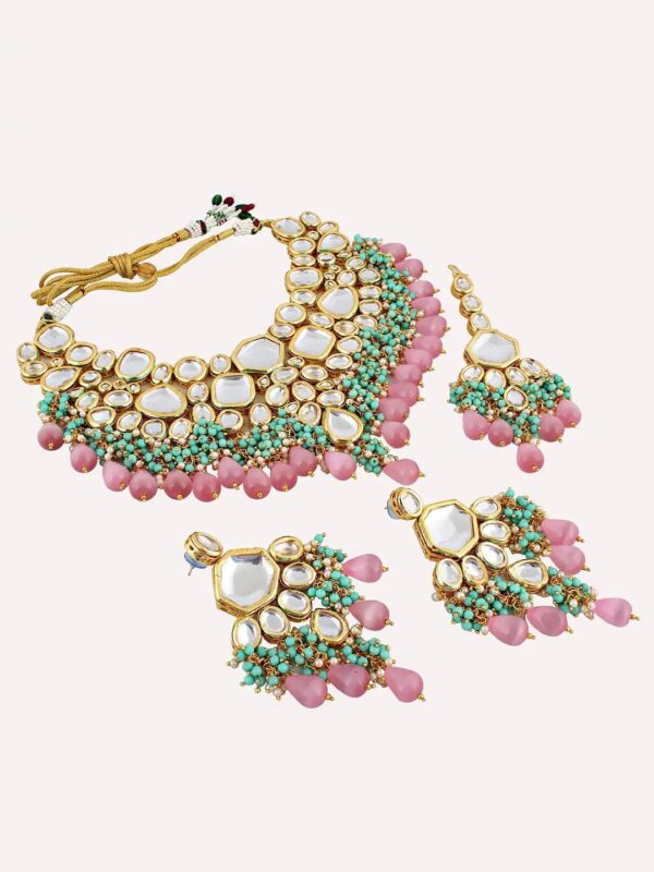 Gold-Plated Kundan-Studded & Pearls Beaded Necklace With Earrings & Maangtikka - Image 5