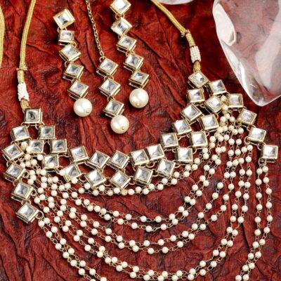 Gold Plated Pearl Chain Kundan Necklace With Earrings & Mangtikka