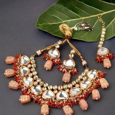 Gold Plated Kundan Studded & Pearls Beaded Necklace With Earrings & Mangtikka