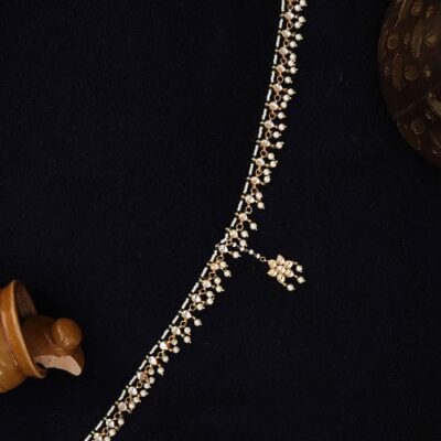 Gold Plated Kundan Stone Studded Floral Mathapatti