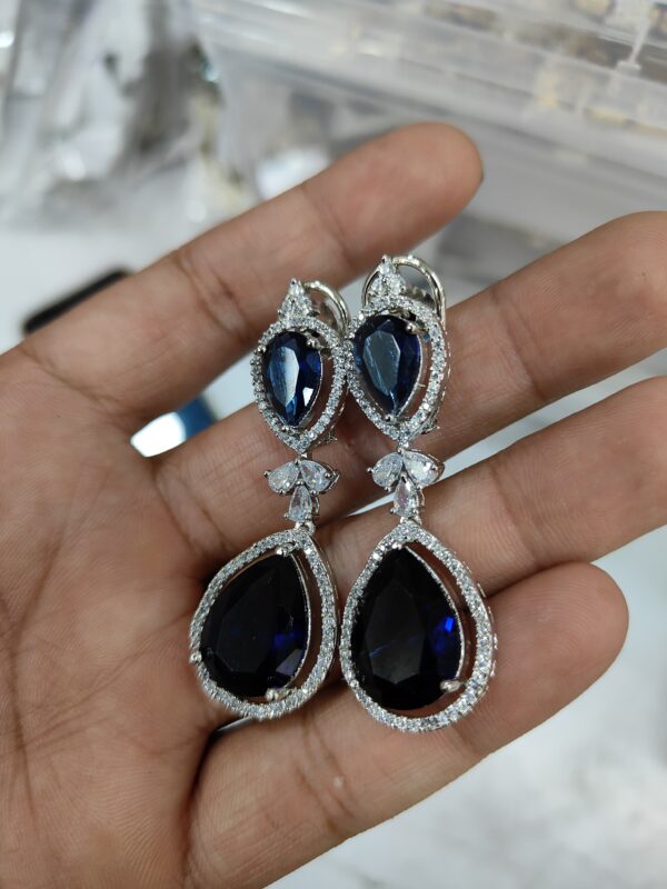 Elegant American Diamond Earrings - Image 4