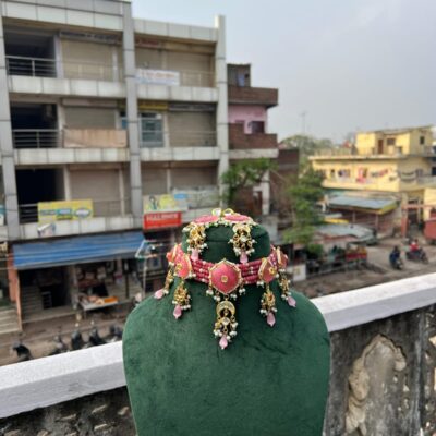 Gold-Plated Kundan-Studded & Beaded Chokar Jewellery Set