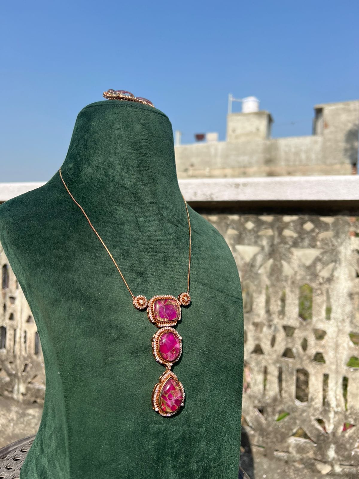 Polki Necklace With Earring - Image 4