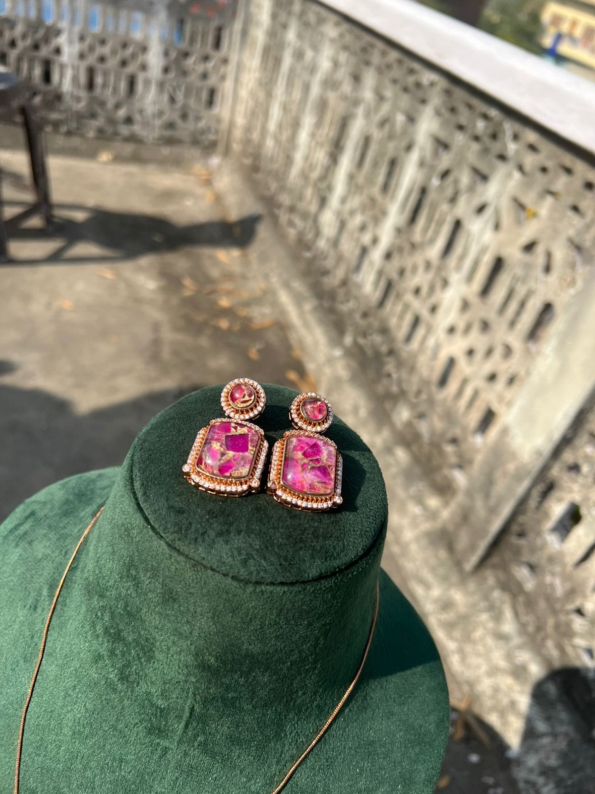 Polki Necklace With Earring - Image 3