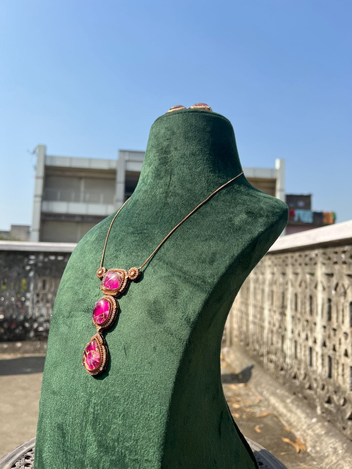 Polki Necklace With Earring - Image 2