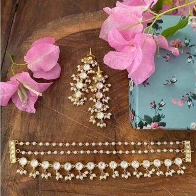 Gold Finish Kundan Necklace