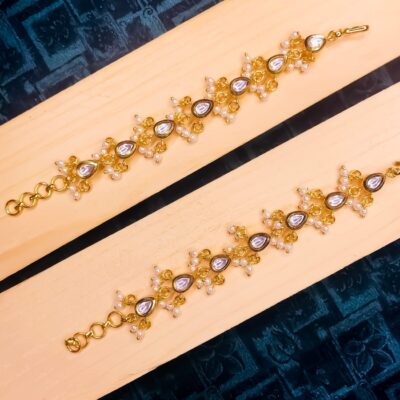 Beautiful Royal Kundan Kanoti Ear For Women