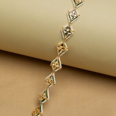 Gold-Plated Floral Leaf-Cut Kundan Design White Beads Mathapatti