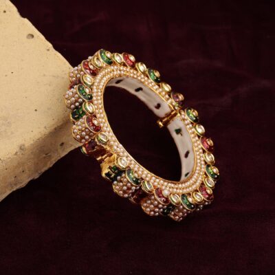 Beautiful Rajwadi Jadau Kundan Bangle Kada (Copy)