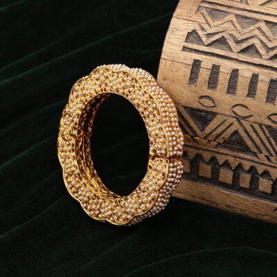 Beautiful Rajwadi Jadau Kundan Bangle Kada (Copy)