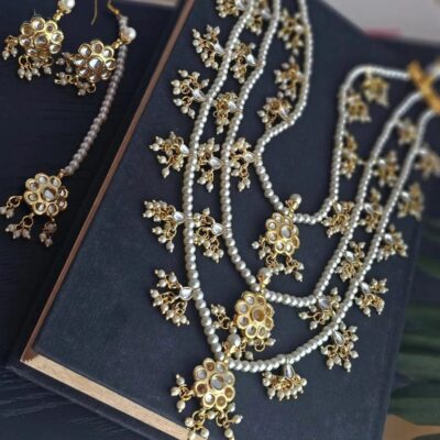 3-layered kundan necklace set with mangtika
