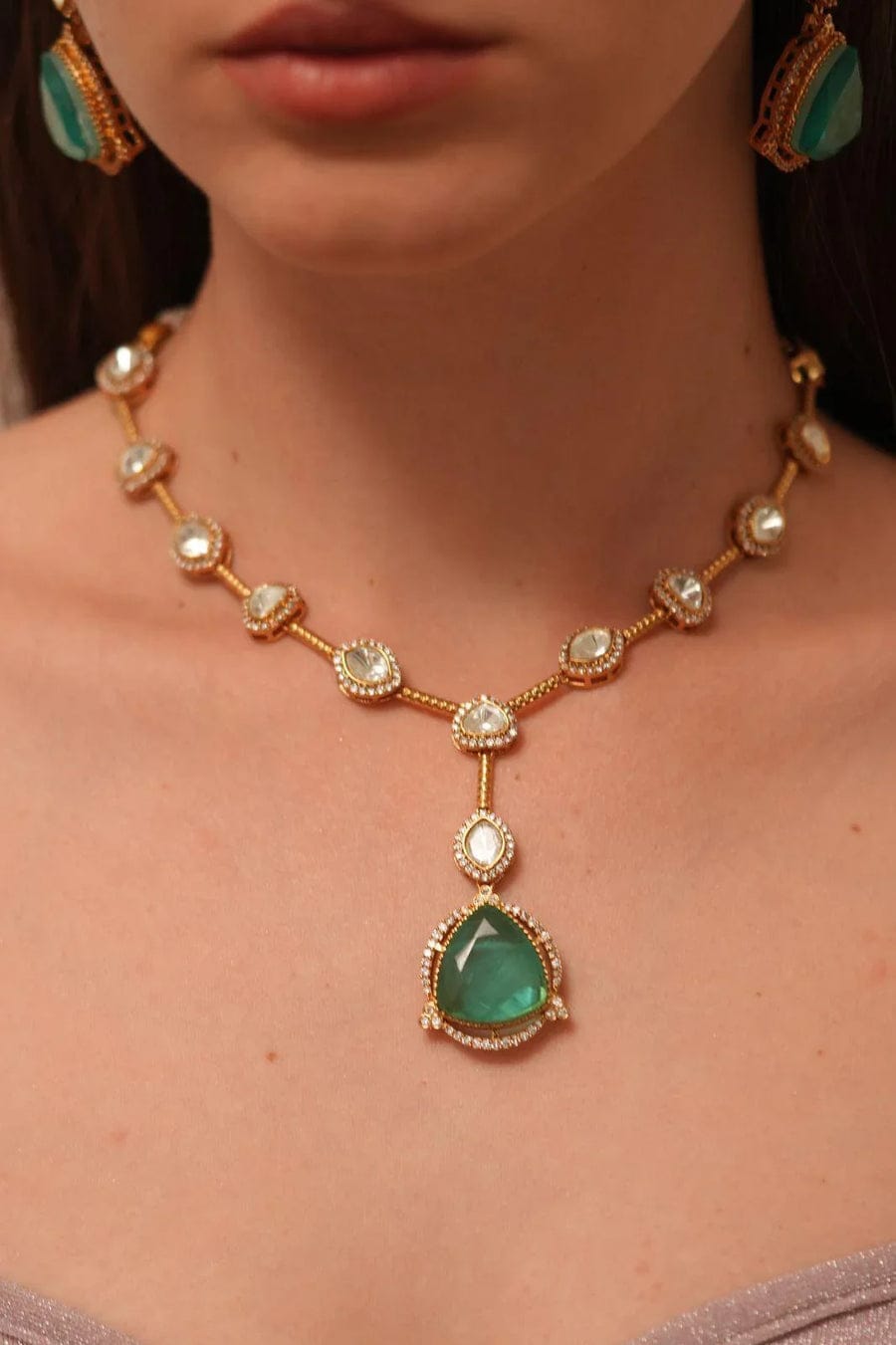 Samudra Fluorite And Polki Necklace Set - Image 3