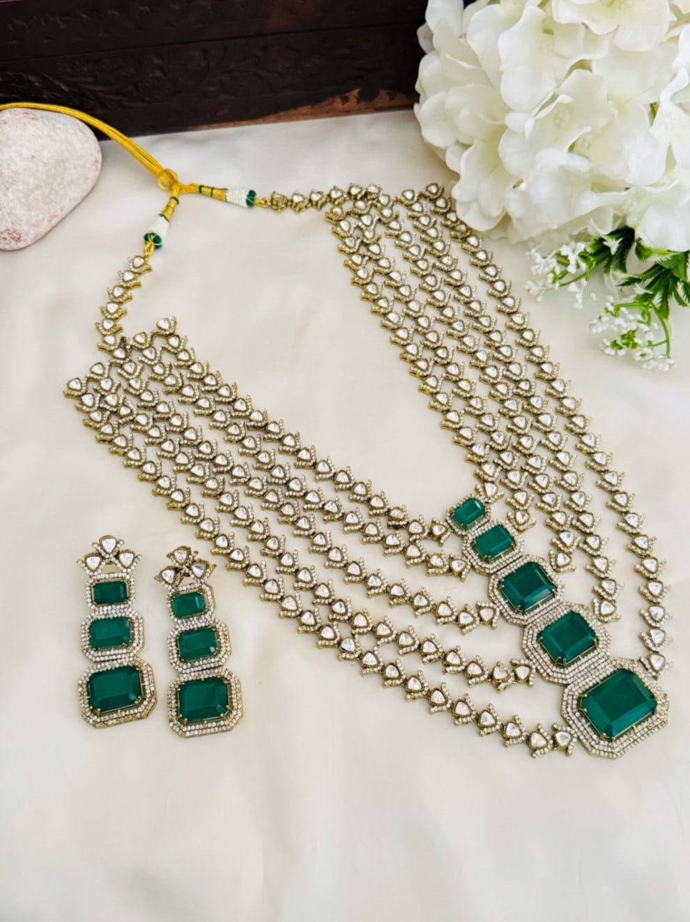 Emerald Polki Kundan Bridal Necklace Set - Image 2