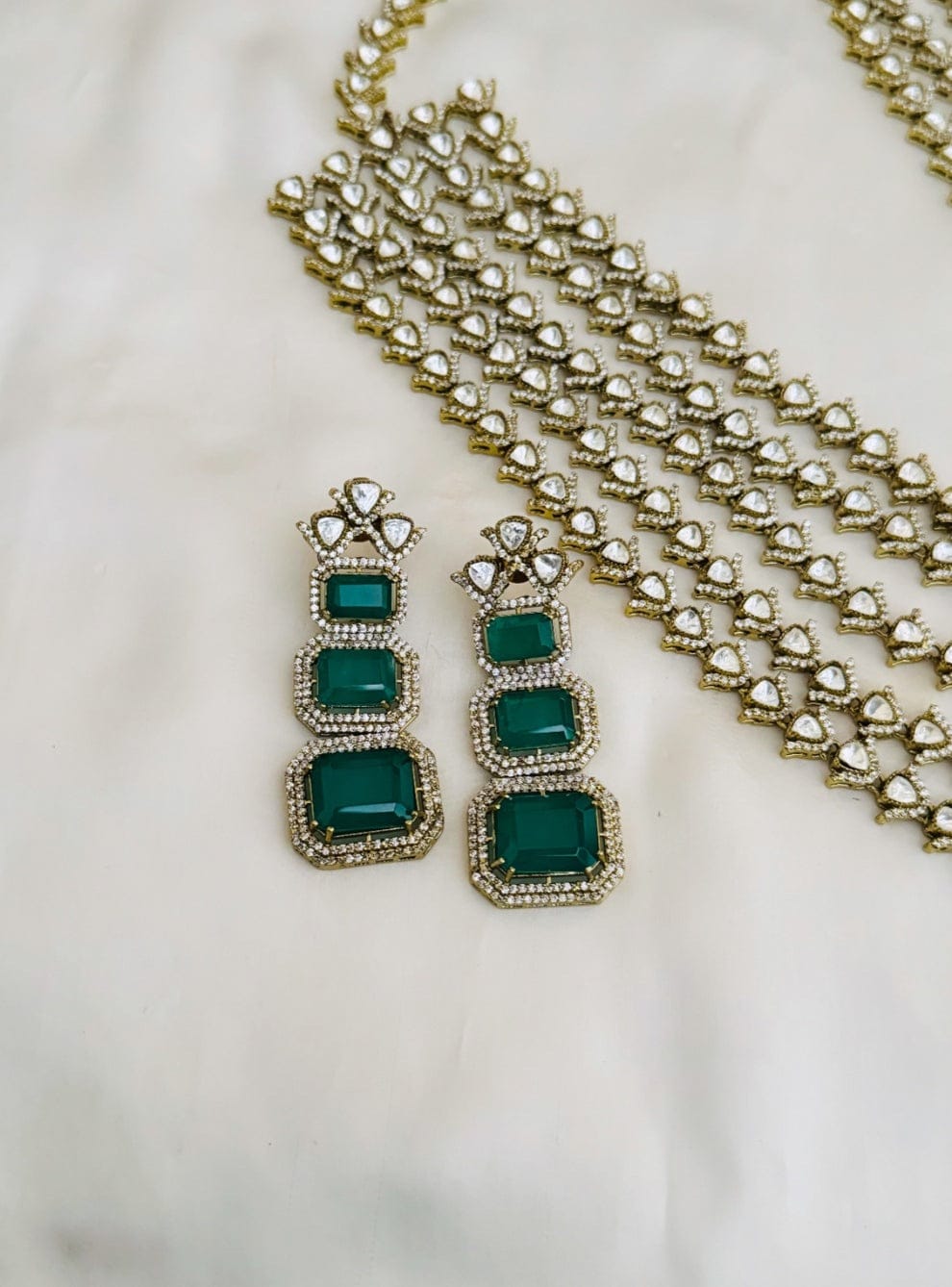 Emerald Polki Kundan Bridal Necklace Set - Image 6