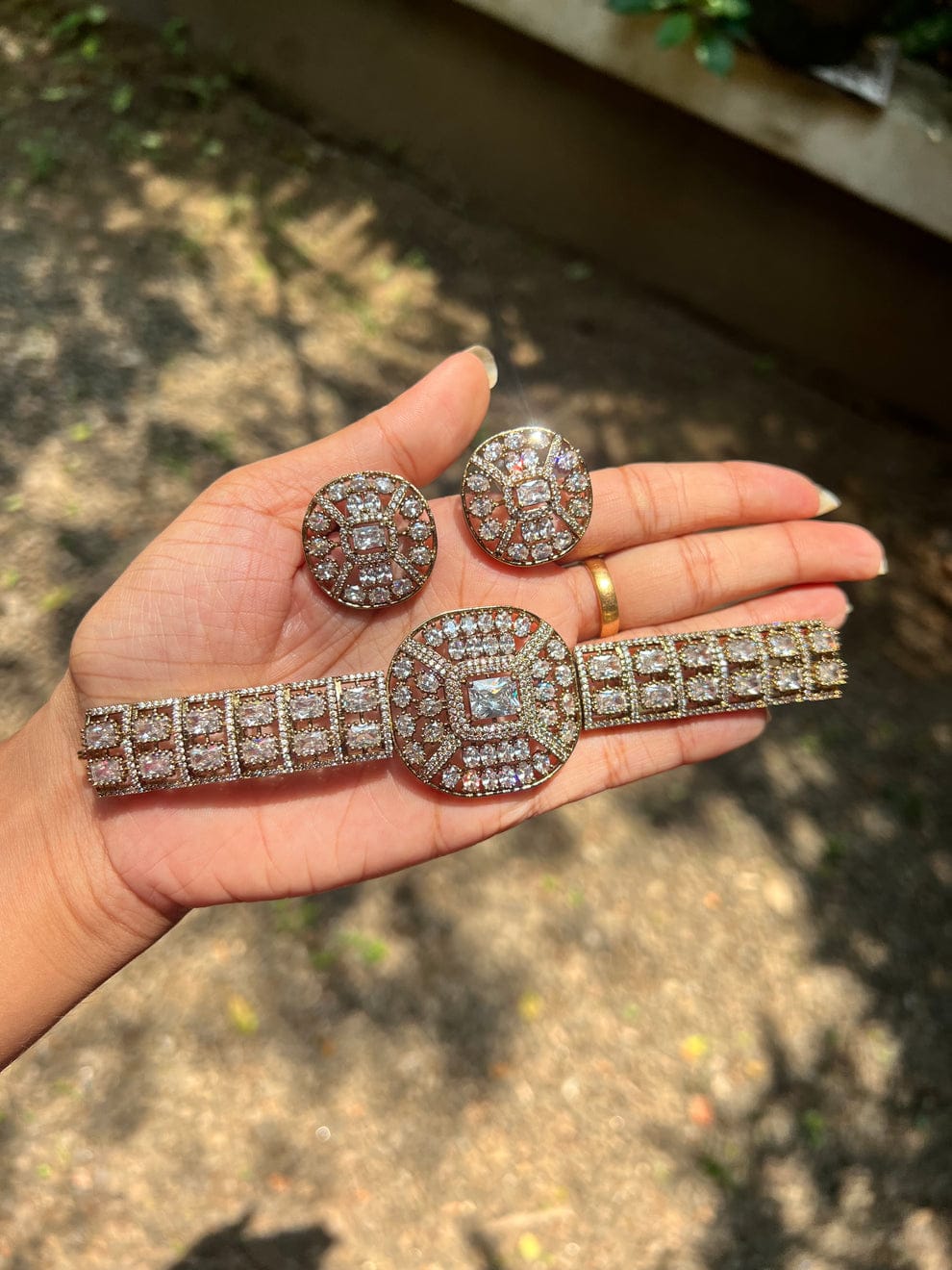 Most popular designer jadau Kundan choker set - Image 2