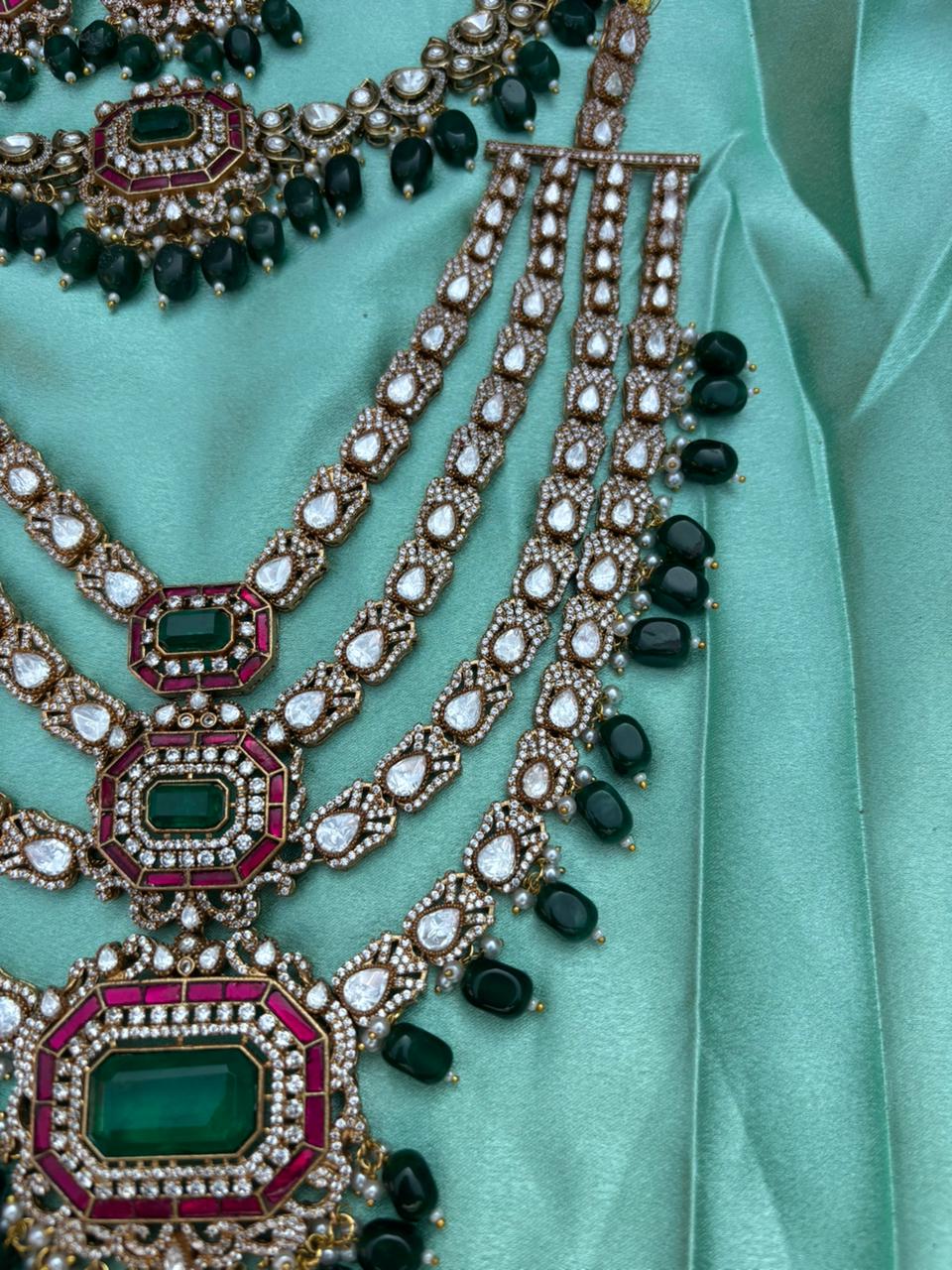 Brakha R&G Kundan Necklace Set - Image 4