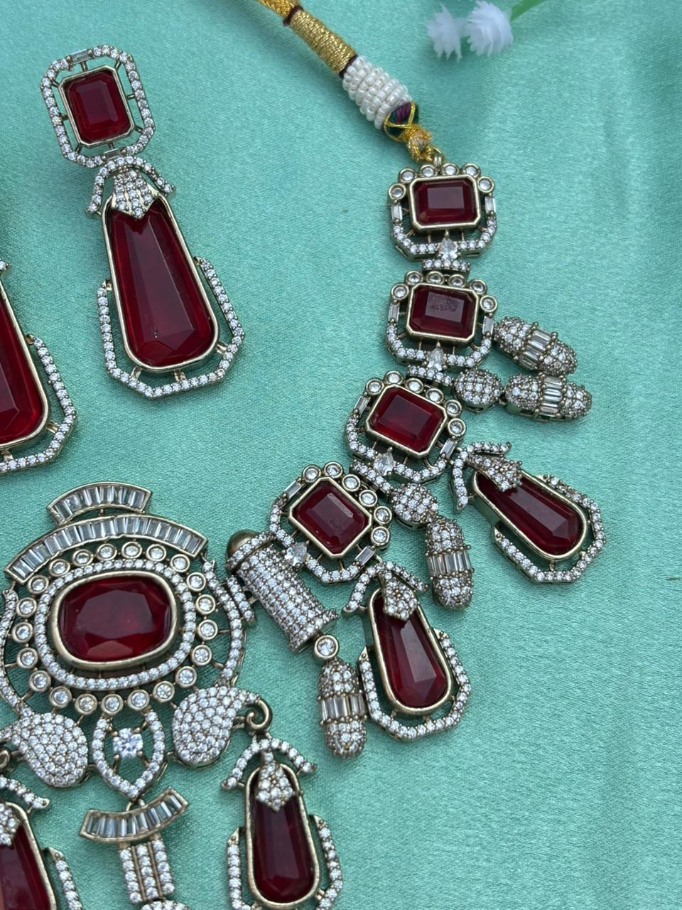 Luxury Pastel Kundan Pulki Stone Necklace Set - Image 7