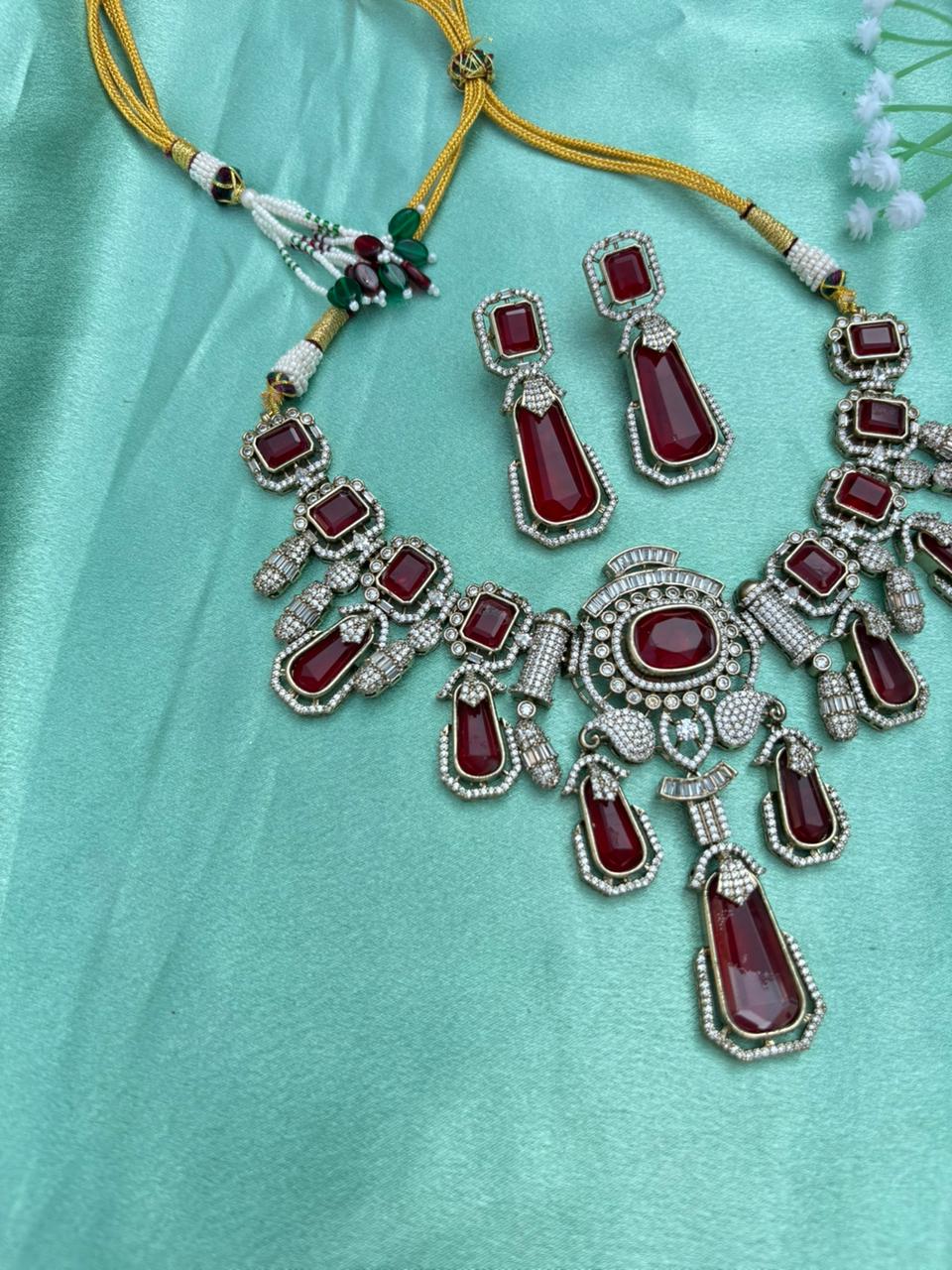 Luxury Pastel Kundan Pulki Stone Necklace Set - Image 6