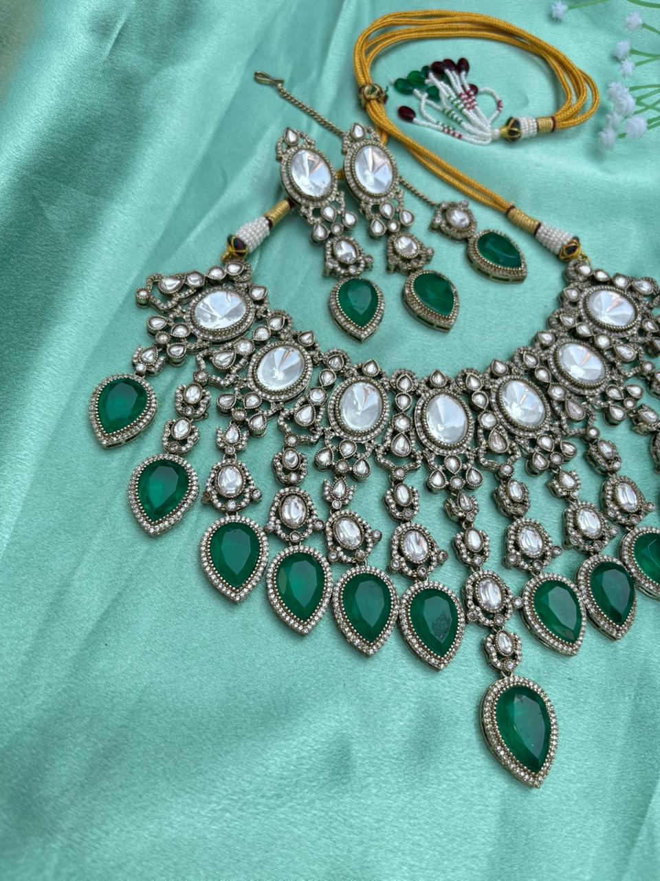 Kaasni Polki Bridal Necklace Set - Image 6