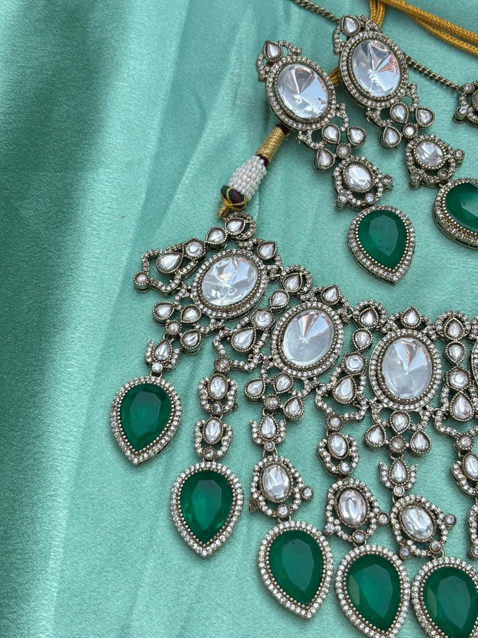 Kaasni Polki Bridal Necklace Set - Image 5