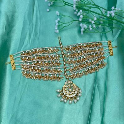 Gold Finish Kundan Bridal Mathapatti