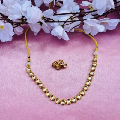 Minimalist Kundan And Choker Necklace