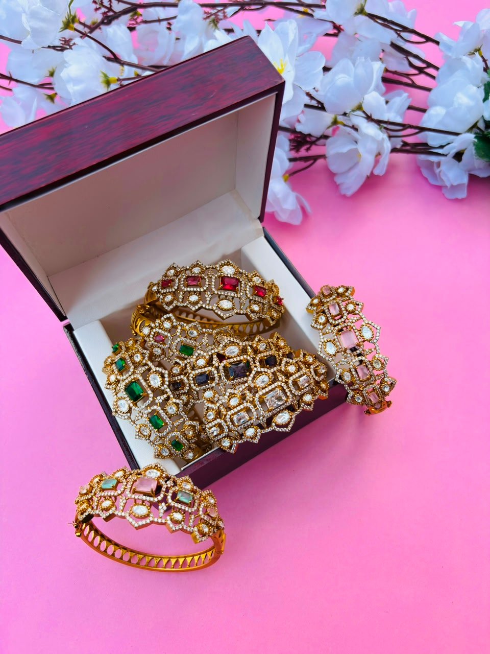 CZ Embellished Victorian Hinged Openable Bracelet (Pack Of 1) - Image 12