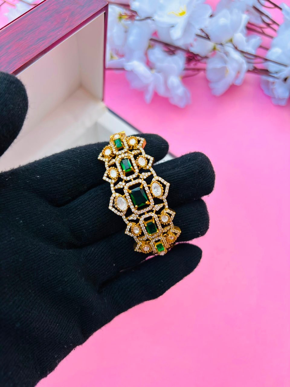 CZ Embellished Victorian Hinged Openable Bracelet (Pack Of 1) - Image 3