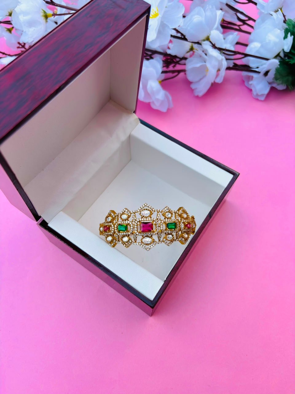 CZ Embellished Victorian Hinged Openable Bracelet (Pack Of 1)