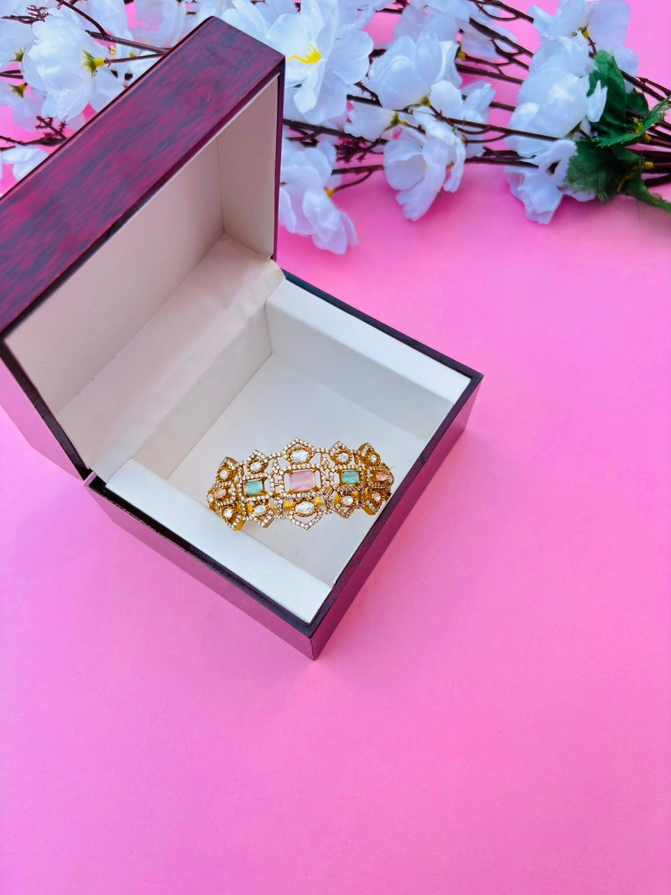 CZ Embellished Victorian Hinged Openable Bracelet (Pack Of 1)