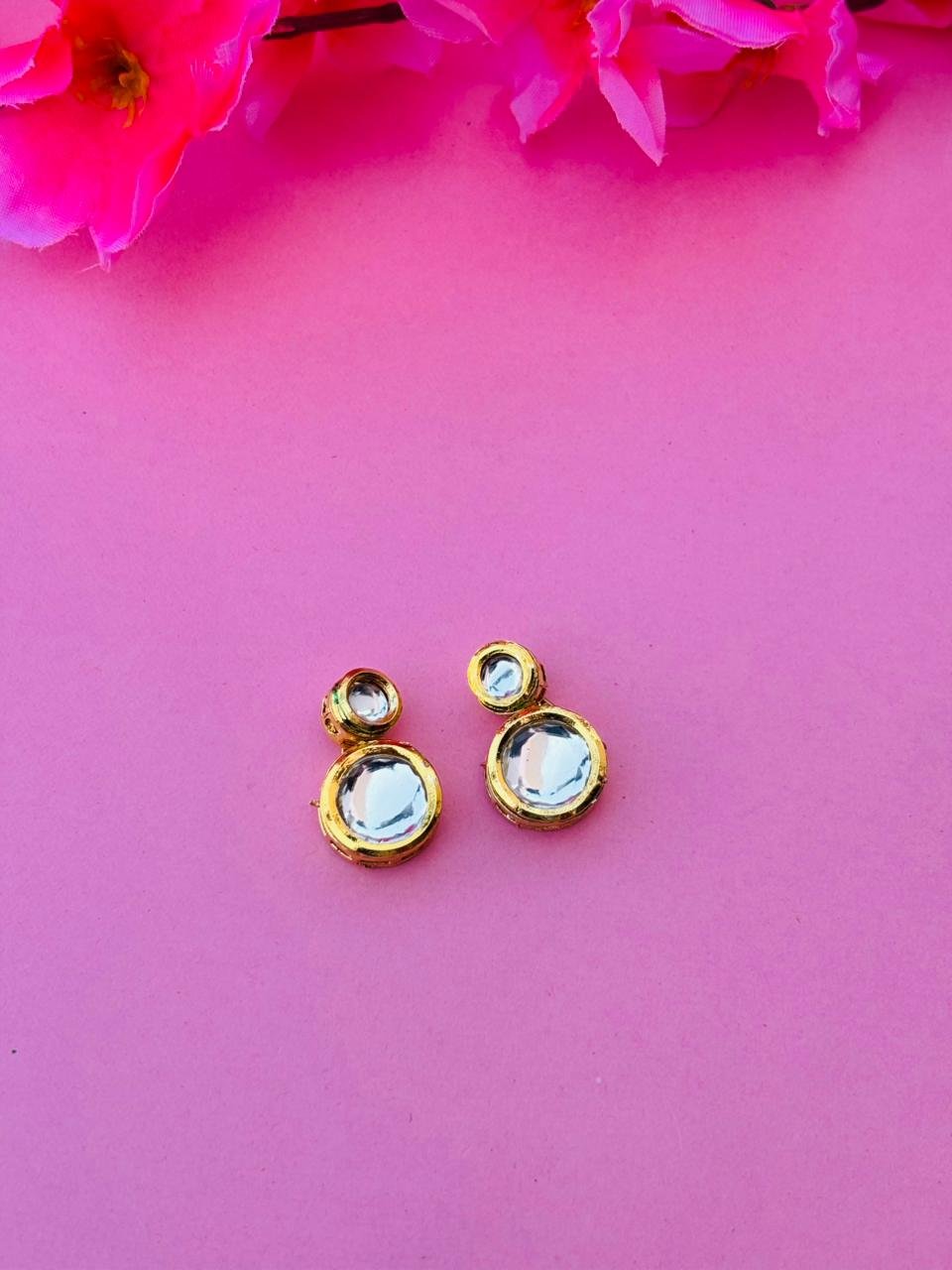 Elegant Ethnic Kundan Ear Studs for Daily Wear - Image 2