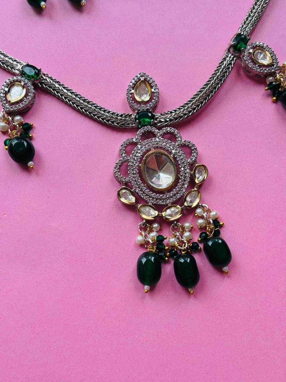 Victorian Kundan Green Beaded Necklace Set - Image 3